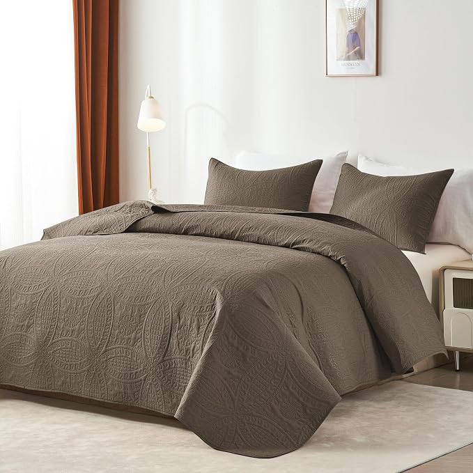 akkialla 118"x106" Mocha Brown California King Quilt Set, Oversized - Image 2