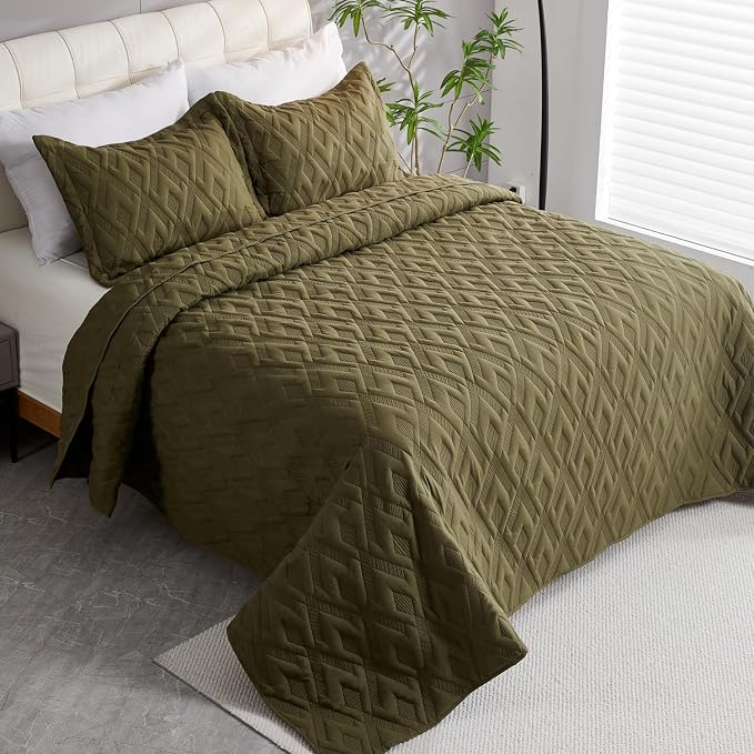 Cmfshape Diamond Embroidery Quilt Set, 3 Pieces Queen Quilt Bedding Set - Image 3