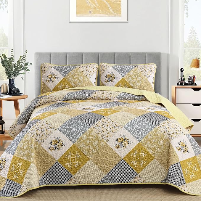 Dinjoy Boho King Quilt Set, 3-Piece Reversible Soft Plaid Floral Bedding Set by DINJOY