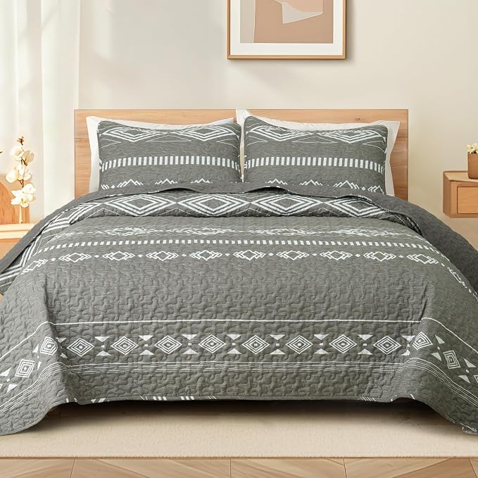 Whale Flotilla Reversible Grey Print Quilts Queen Size by WHALEFLOTILLA
