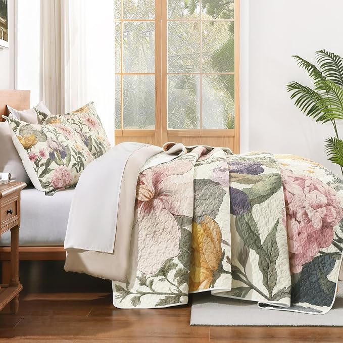 Quilt King Size, Reversible Polyester Coverlet Set - Image 3