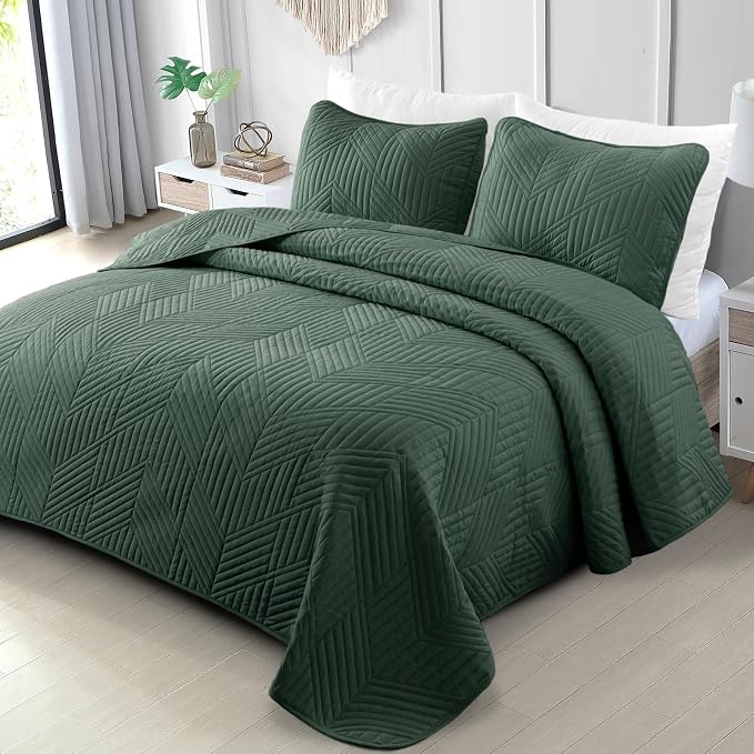 Exclusivo Mezcla Ultrasonic King Quilt Bedding Set, Soft Microfiber, Modern by ExclusivoMezcla