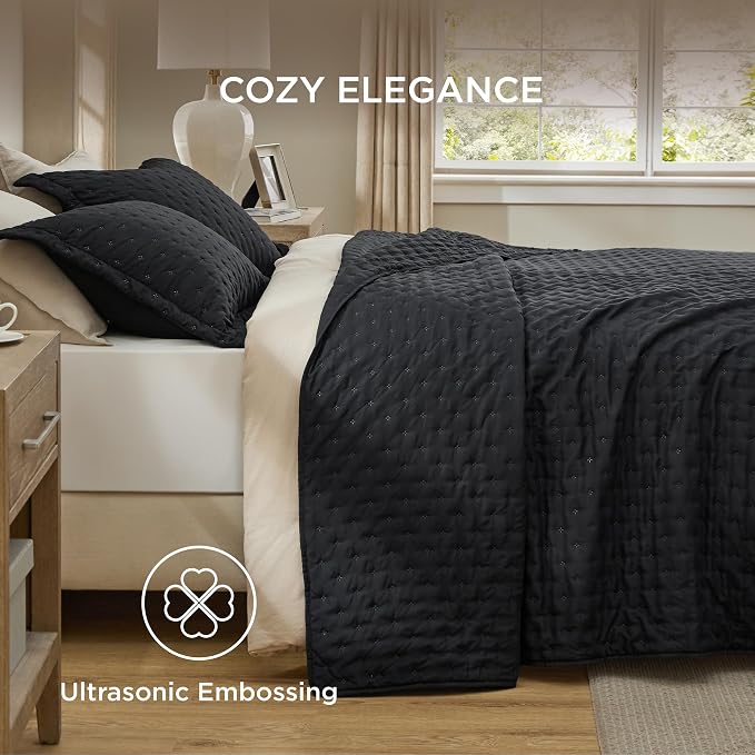 Bedsure King Size Quilt Bedspread, Lightweight Comforter, Modern Clover Pattern - Image 4