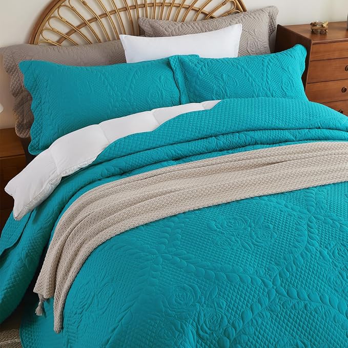 EVENHUG Oversized King Bedspreads California King Quilt Set - Image 4