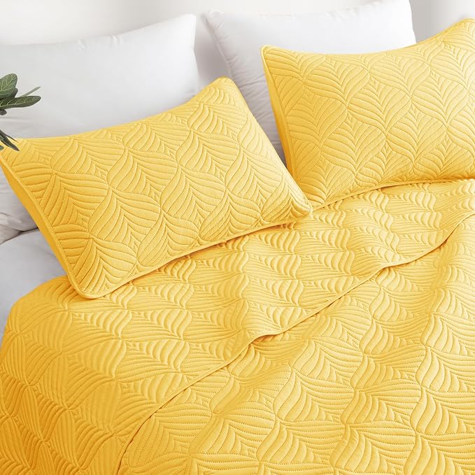 Whale Flotilla Soft Cal King Quilt Bedding Set, Lightweight Bedspreads | Yellow - Image 6