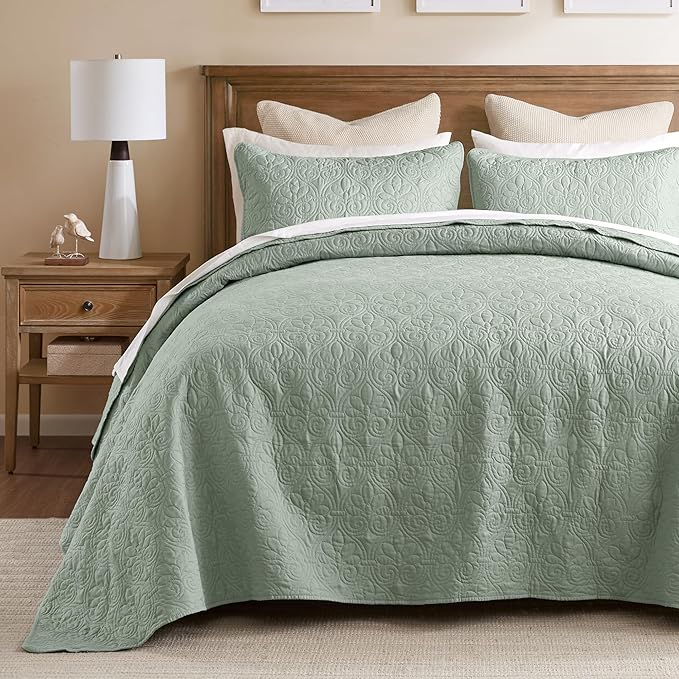Madison Park Full Quilt Bedding Set, Cottage-Inspired Damask, Classic Stitch by MADISONPARK