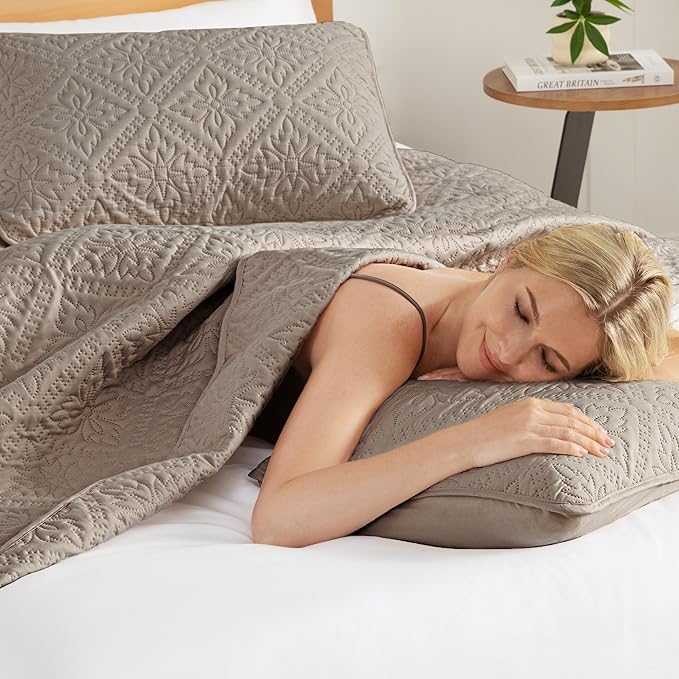 Exclusivo Mezcla King Quilt Set, Taupe | Lightweight Soft Bedspreads Coverlets - Image 4