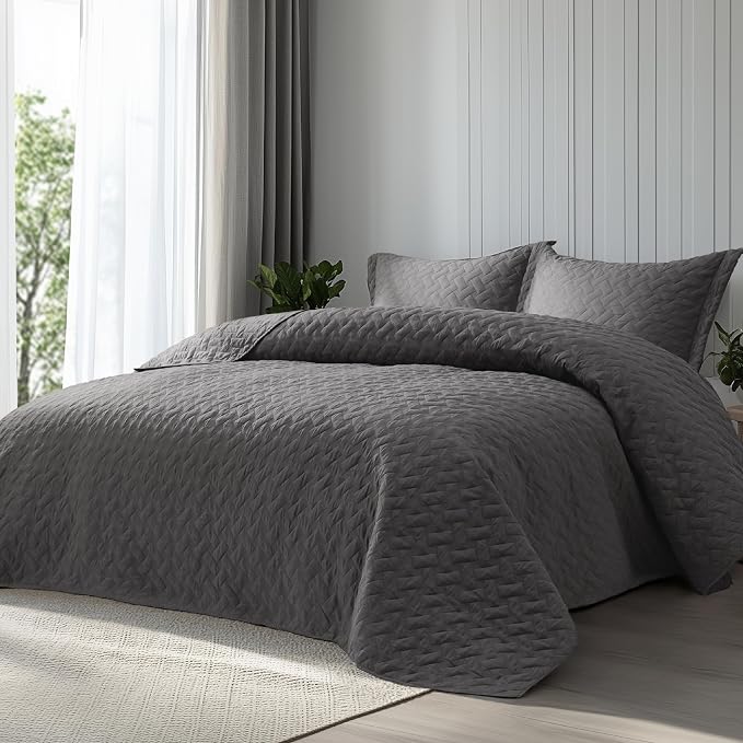 Bedsure Quilts Queen Size by Unknown