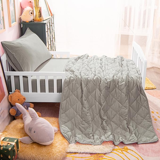 4-Piece Toddler Bedding Set for Girls and Boys – Soft and Breathable Crib Bedding with Quilted Comforter, Fitted Sheet, Flat Top Sheet and Envelope Pillowcase, Smoke Grey
