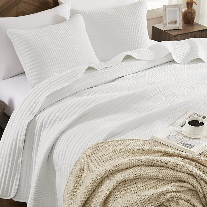 Oversized King Quilt-White Lightweight Bedspreads Quilt Bedding Set | Soft - Image 2