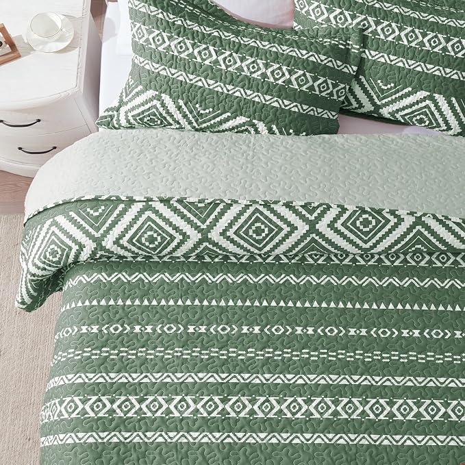 3 Pieces King Size Olive Green Quilt Set - Image 4