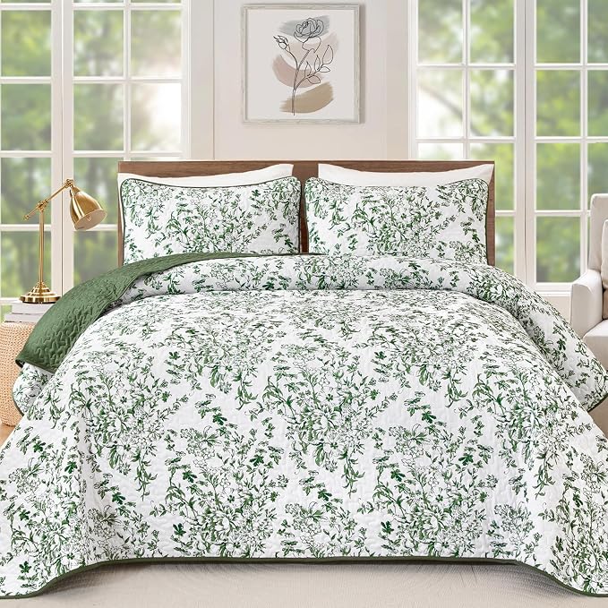 WONGS BEDDING Botanical King Quilt Bedding Set, 3 Pieces Bedspread, Polyester by WONGSBEDDING
