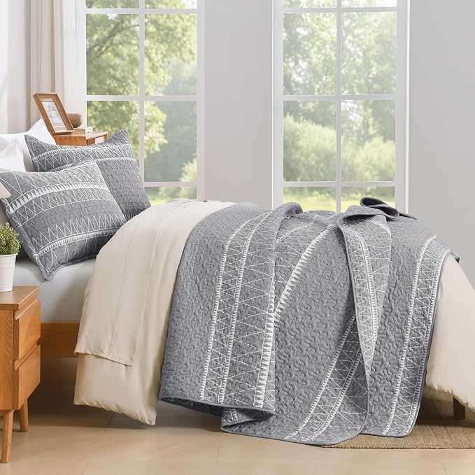 King Size Quilt Set Grey, 3 Pieces Boho Striped Bedspread | Soft Lightweight - Image 3