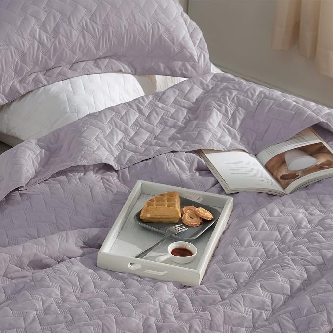 Bedsure Queen Size Quilt, Lightweight Comforter Set, Light Purple Bedspread | - Image 2
