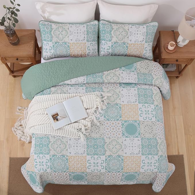 Dobuyly Patchwork Quilt Set Queen Size 3 Pieces Sage Green Yellow Boho Plaid - Image 3
