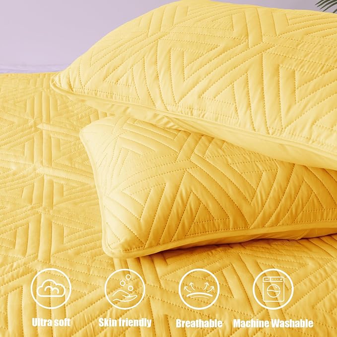 Whale Flotilla Soft Geometric King Quilt Set - Image 6
