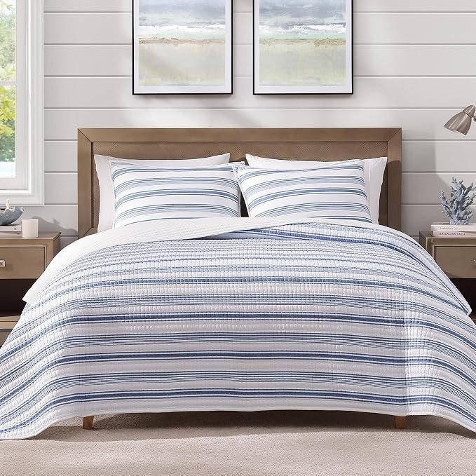 King Quilt-Lightweight Bedspread Quilt King Size Quilt Bedding Set | Soft by WRENSONGE