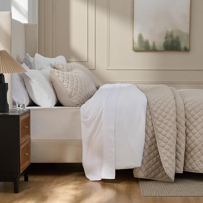 Bedsure Quilts Queen Size, Classic Honeycomb Quilting Comforter Set Taupe | - Image 5