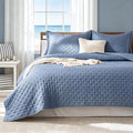 Bedsure Twin/Twin XL Quilt Bedspread, Lightweight Comforter, Mineral Blue | by Unknown