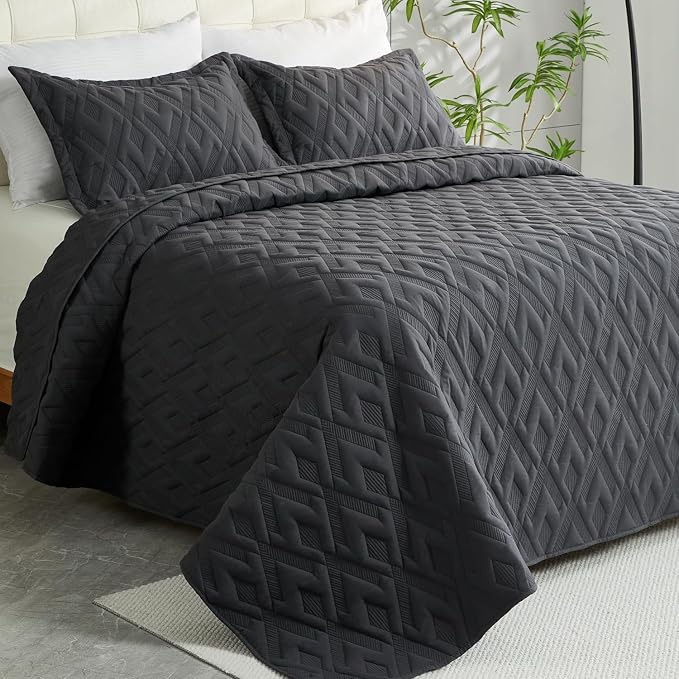 Cmfshape Diamond Embroidery Quilt Set, 3 Pieces King Quilt Bedding Set by cmfshape-quiltset