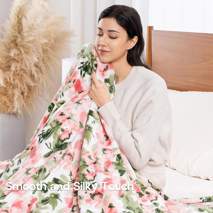 Luxury Printed Fleece Warm Blanket, Soft Lightweight Velvety Plush Throw for Couch and Bed, Cozy Comfy for All Seasons(Ivory Pink Flowers, 108×90 Inches)