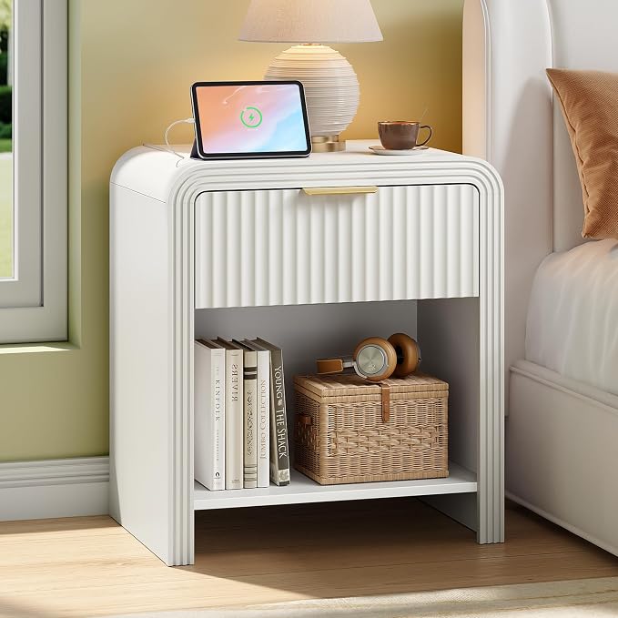 Decofy Fluted 1-Drawer Nightstand by Decofy