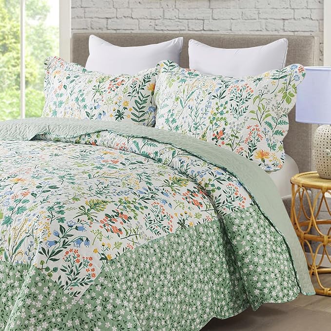 3-Piece Floral Quilt Super King Quilt Bedding Set, Ultra Soft & Fade Resistant - Image 3