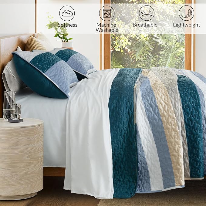 Whale Flotilla Reversible Navy Blue Quilt Twin Size - Image 4