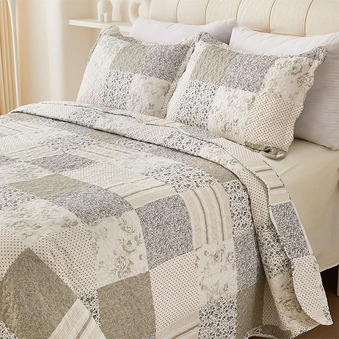 Cmfshape Summer Floral Queen Quilt Set, Reversible Quilted Bedspread - Image 3