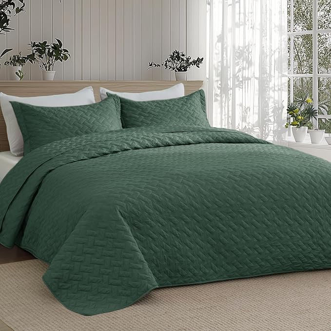 Bedsure King Size Quilt, Lightweight Comforter Set, Dark Green Bedspread | - Image 4