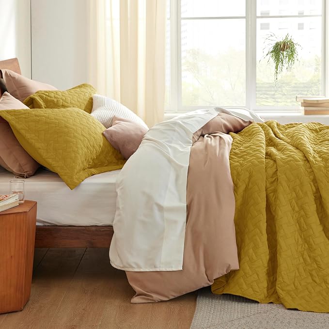 Bedsure Quilts Queen Size, Lightweight Comforter, Mustard Yellow Bedspread | - Image 4
