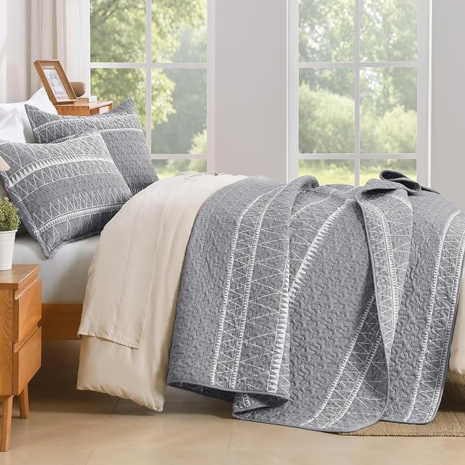 Quilts Queen Size Grey, 3 Pieces Boho Lightweight Striped Bedspread | Soft Gray - Image 3