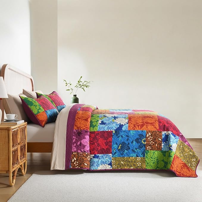 Twin Size Seersucker Quilt Set - Image 5