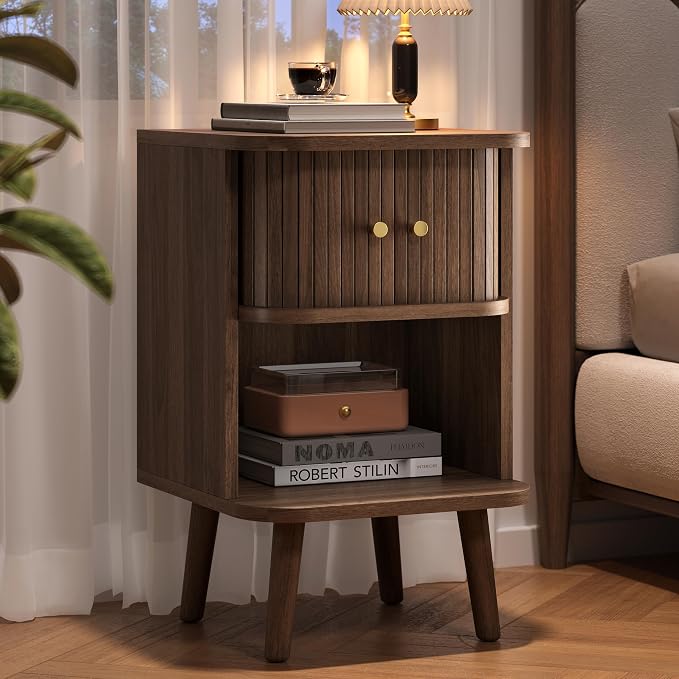 Decofy Fluted Nightstand, Charging Station & Sliding Door, Walnut | Open Shelf by Decofy