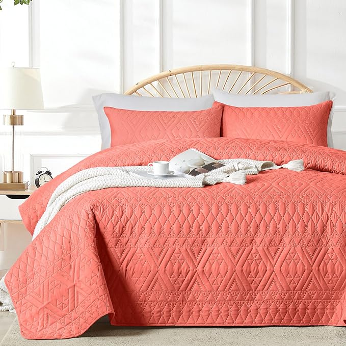akkialla King/Cal King Size Quilt Bedding Set, Coral Lightweight Microfiber by akkialla