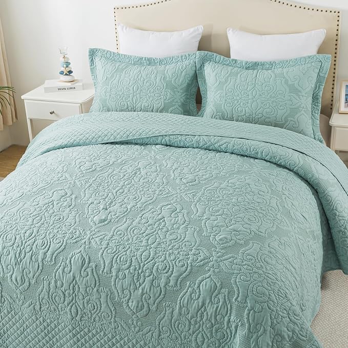 3-Piece King Quilt Set Quilted Bedspread Oversized Microfiber Lightweight - Image 4