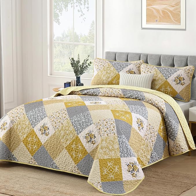 Dinjoy Boho King Quilt Set, 3-Piece Reversible Soft Plaid Floral Bedding Set - Image 2