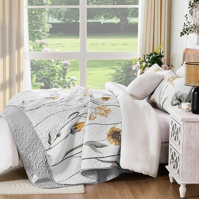 WONGS BEDDING Floral Quilt Set Queen Size - Image 3