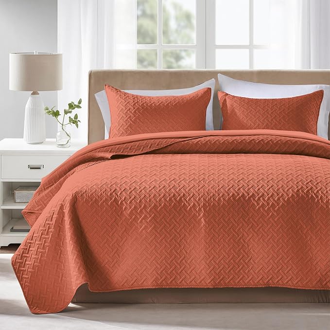FLYMME Oversized King/California King Quilt Set 118"x106", Burnt Orange 3-Piece by FLYMME