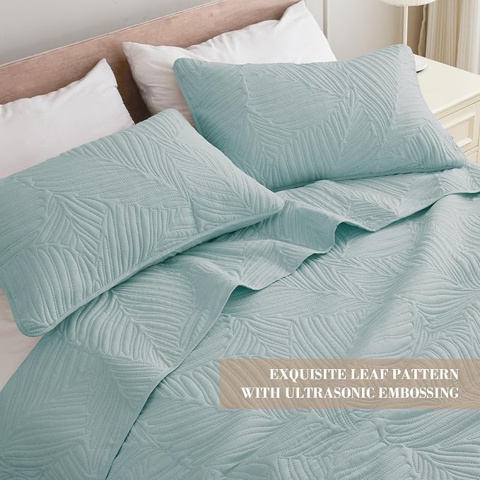 Exclusivo Mezcla 3-Piece Queen Quilt Bedding Set, Soft Microfiber Bedspread | - Image 3
