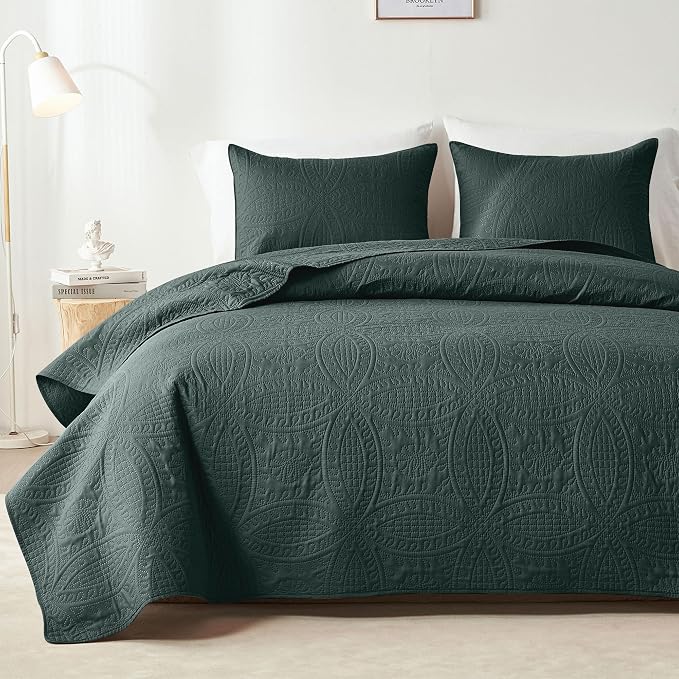 akkialla Mocha Forest Green Full/Queen Quilt Set, Ultrasonic Lightweight by akkialla