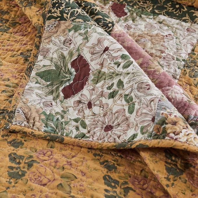 Greenland Home Antique Chic Quilted Patchwork Throw - Image 5