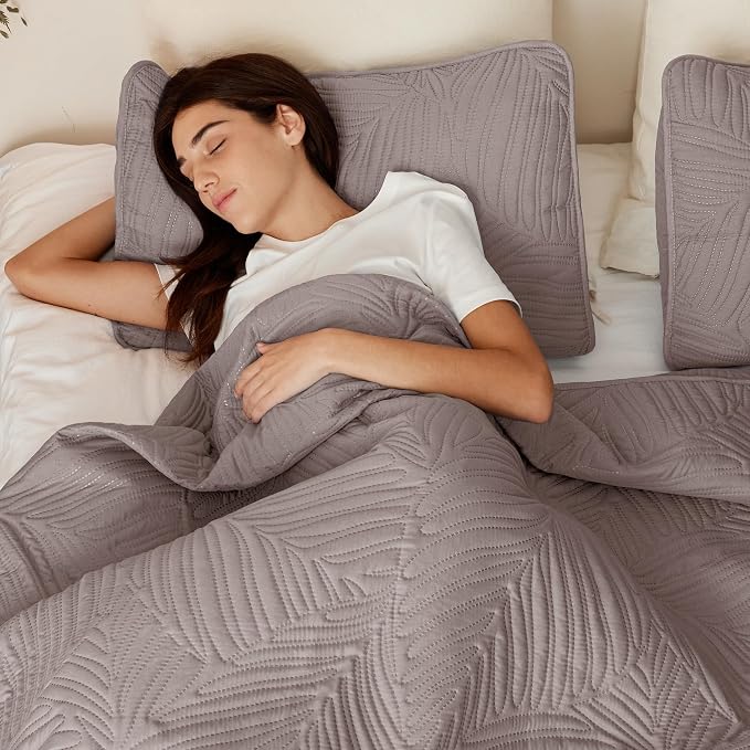 Exclusivo Mezcla 2-Piece Twin Quilt Bedding Set, Soft Microfiber Bedspreads | - Image 4