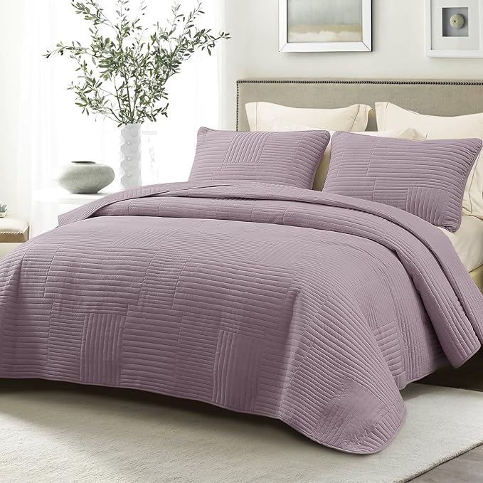 Whale Flotilla Ultra Soft King Quilt Bedding Set, Lightweight - Image 8