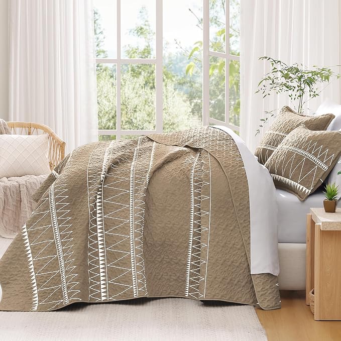 Taupe Quilts Queen Size - Image 7