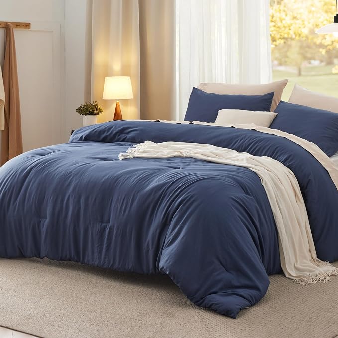 Bedsure King Comforter Set, 3 Pieces GentleSoft™ Bed Set, 1 Lightweight by Unknown