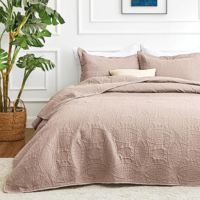 Love's cabin Oversized King Size Quilt Bedding Set Burlwood Bedspreads by Lovescabin