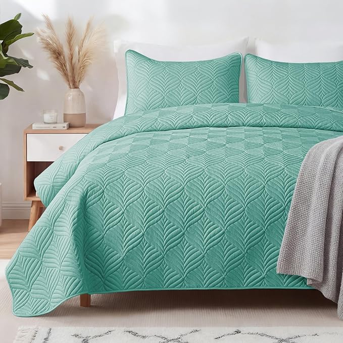 Whale Flotilla Extra Soft King Quilt Bedding Set, Lightweight Bedspreads | by WHALEFLOTILLA