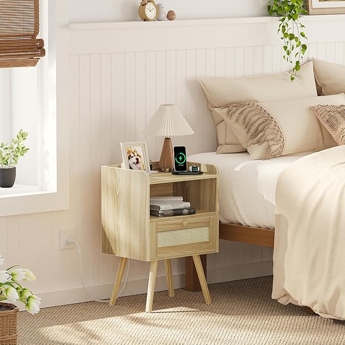 SUPERJARE Nightstands Set of 2, Night Stands with Charging Station & PE Rattan Decor Drawer, Bed Side Tables with Solid Wood Feet, End Table, for Bedroom, Living Room - Natural