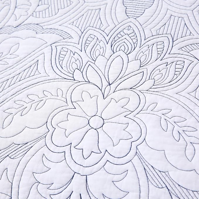 ROOMLIFE Quilt Set King Size 3D Floral Campanula Embroidery Pattern 3-Piece - Image 5